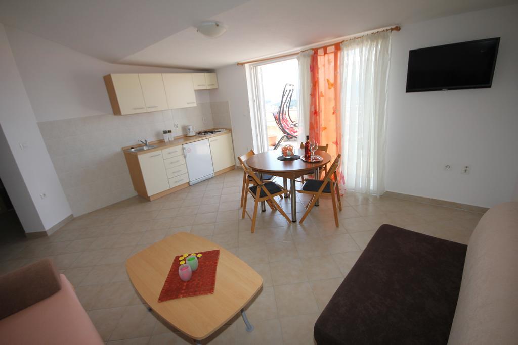 Apartments Adriatika Makarska Exteriör bild
